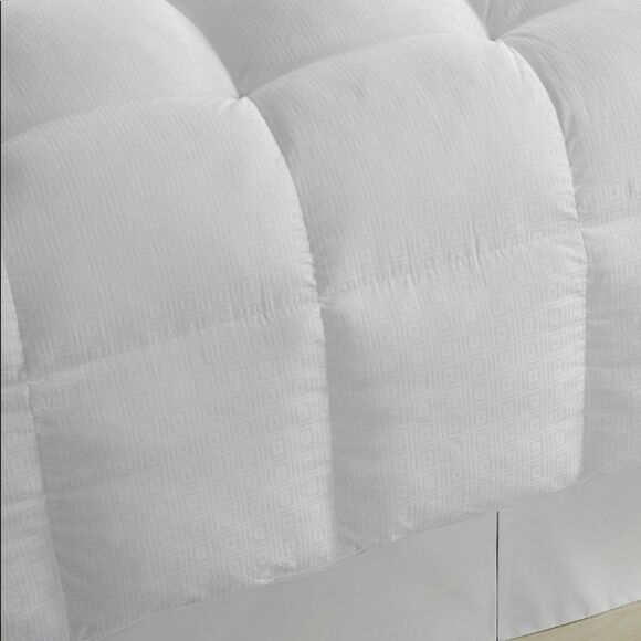 Hotel Collection European White Goose Down Lightweight Hypoallergenic - Picture 2 of 7